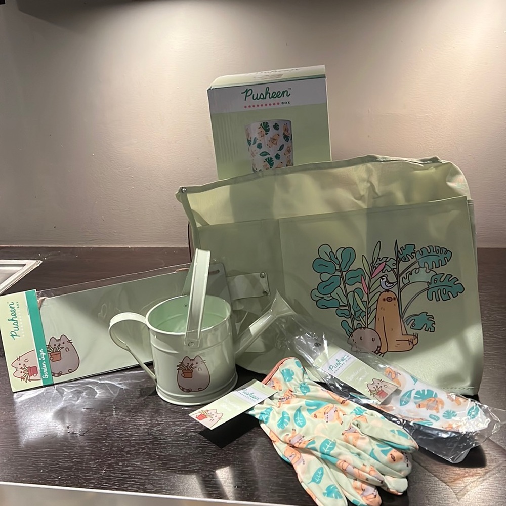 Pusheen Garden Special Box Exclusive. Brand New!!!!